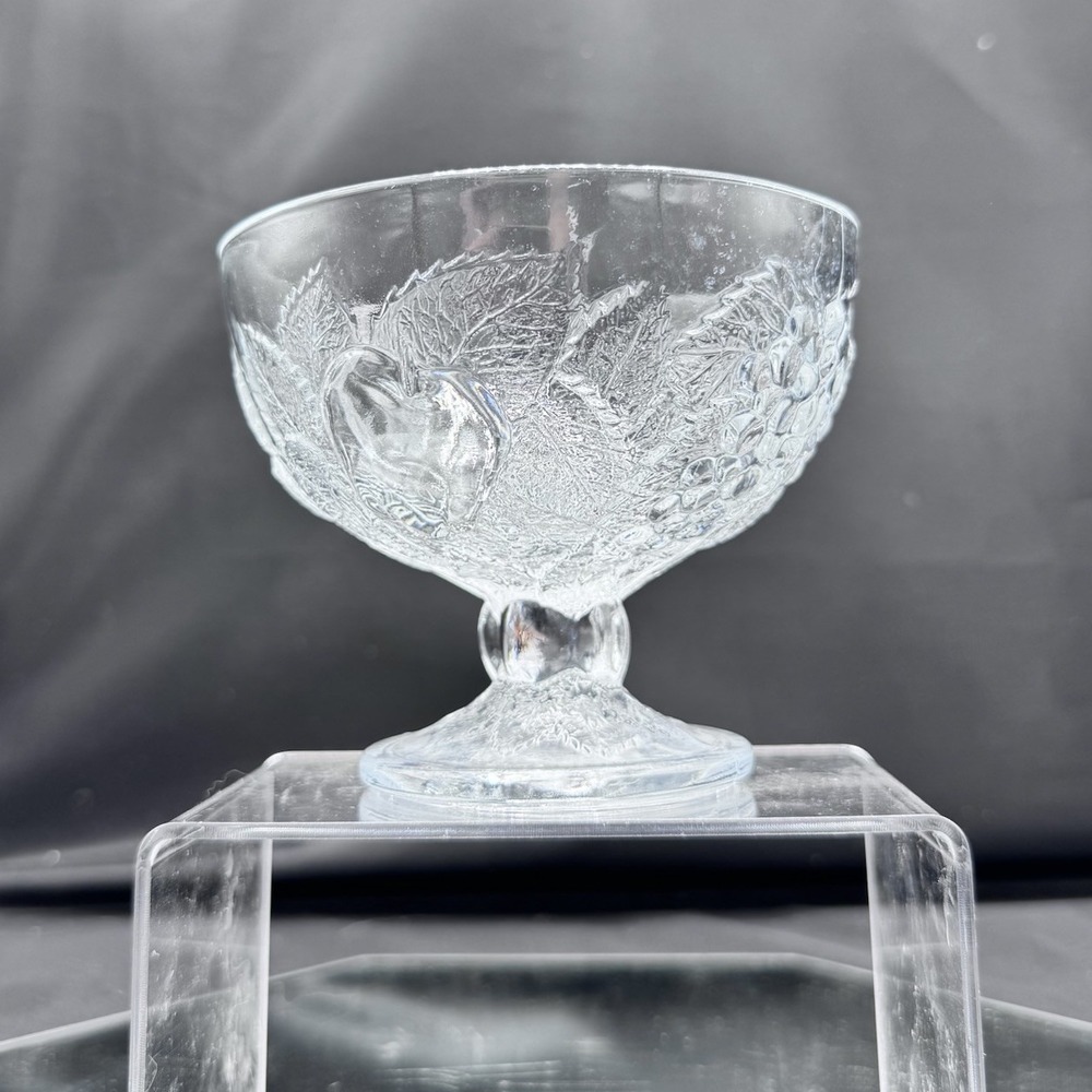PASABAHCE Champagne Glass Tall Sherbet Clear Textured Fruit Design Replacement